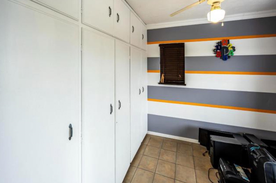 2 Bedroom Property for Sale in Beacon Bay Eastern Cape
